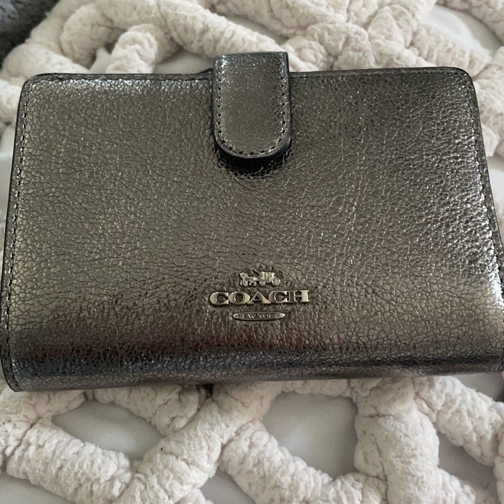 Coach Metallic Wallet - Picture 4 of 4